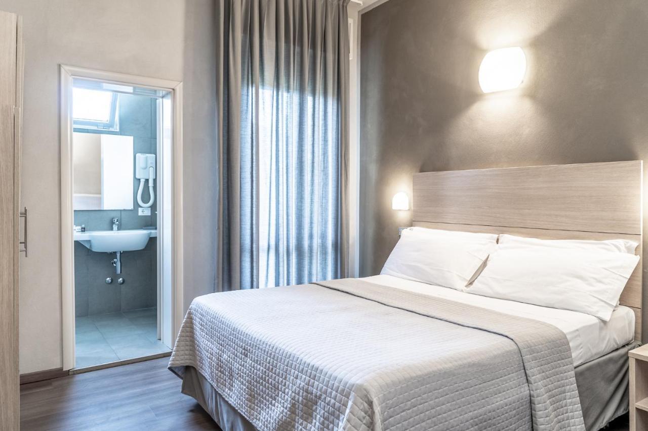 Hotel Columbia Bellaria-Igea Marina Exterior foto